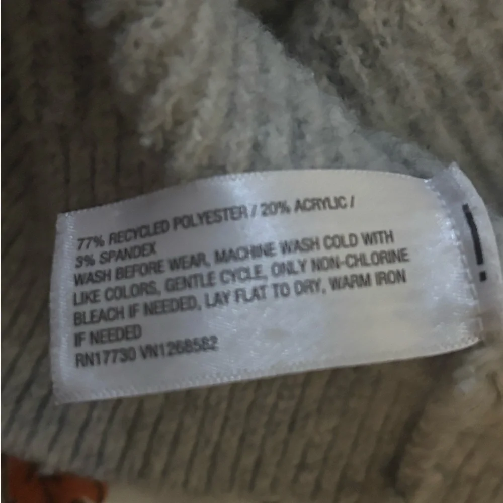 Girl's Cozy Gray Cable Knit Sweater Dress - Picture 4 of 4